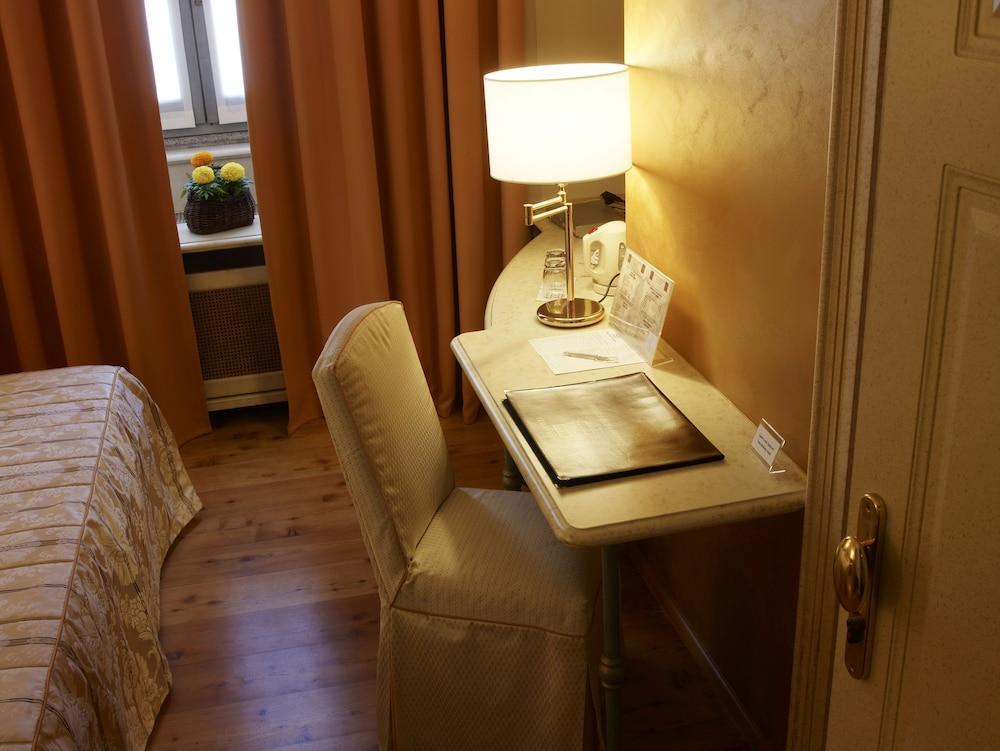 Hotel Parco Borromeo - Monza Brianza Чезано-Мадерно Экстерьер фото