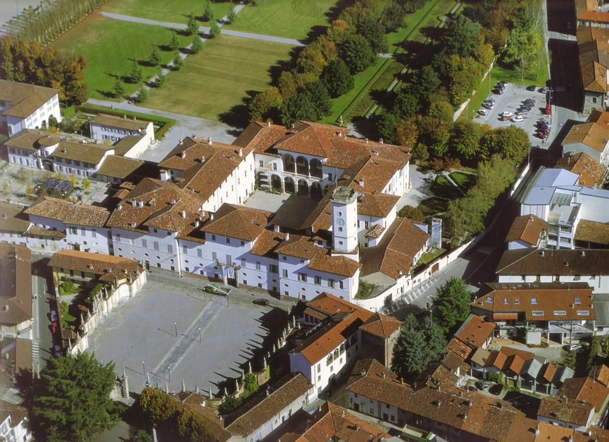 Hotel Parco Borromeo - Monza Brianza Чезано-Мадерно Экстерьер фото